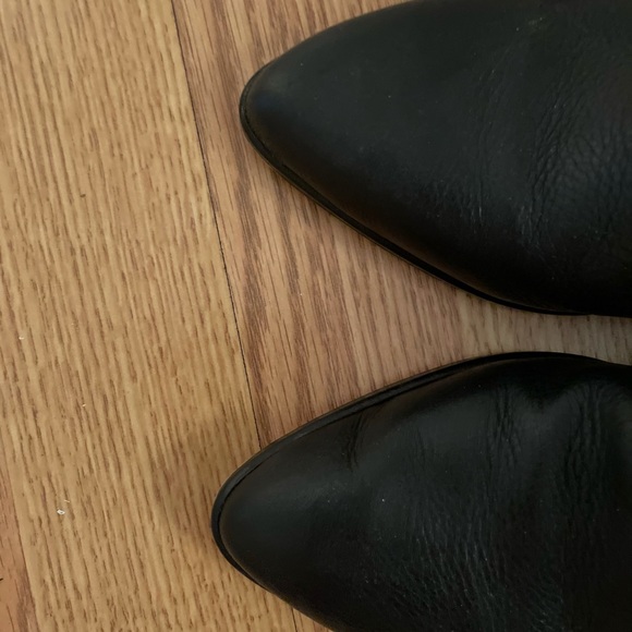 Backless Boots with Pointed Toe - Picture 3 of 4